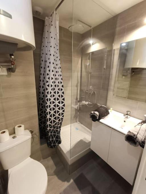 Appartement Tout Equipe 2 A 4 Couchages St Charles Marseilles Buitenkant foto