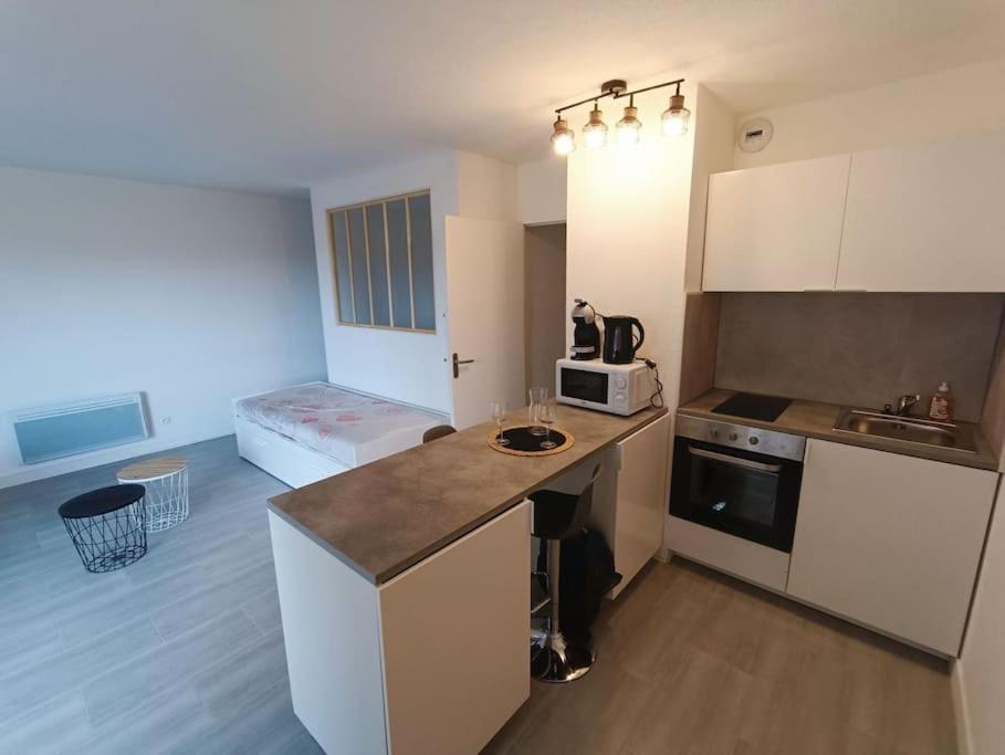 Appartement Tout Equipe 2 A 4 Couchages St Charles Marseilles Buitenkant foto
